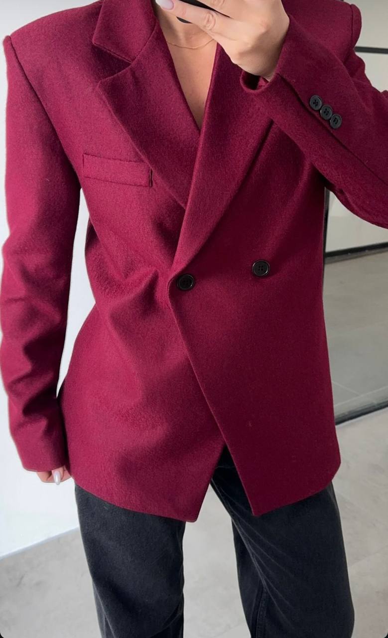 Bordo spalvos švarkas